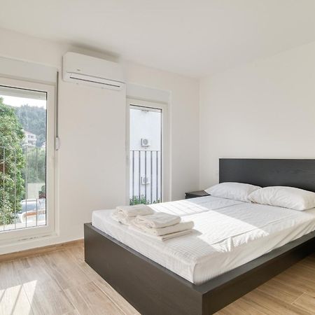 Sm Beach Residence Petrovac Exteriör bild
