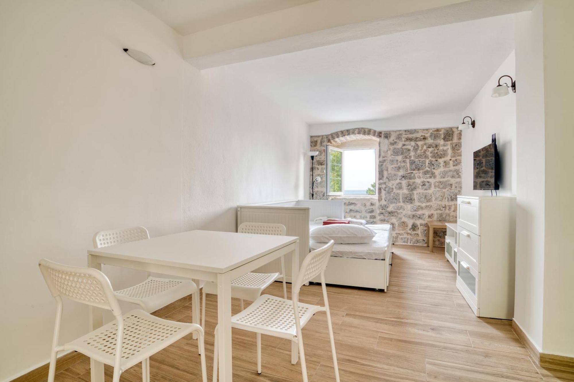 Sm Beach Residence Petrovac Exteriör bild