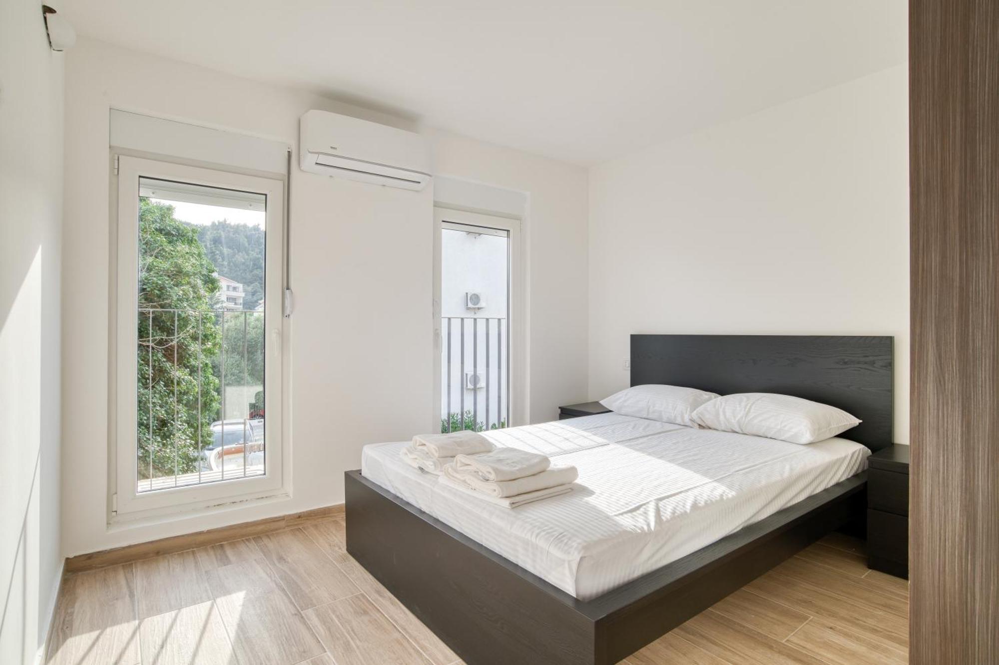 Sm Beach Residence Petrovac Exteriör bild